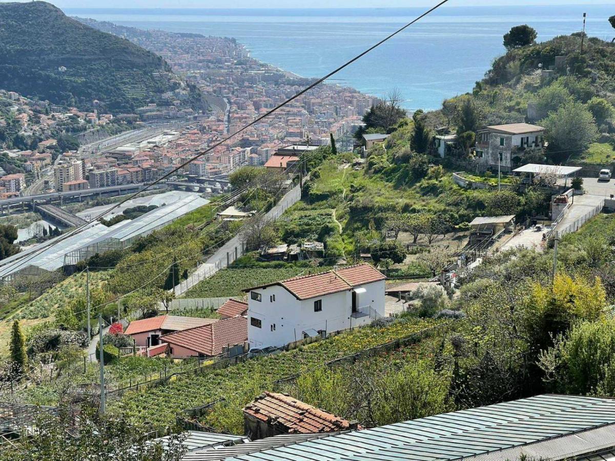 ונטימיגליה Casa Peidaigo Immersa Nel Verde,Vista Mare E Monti מראה חיצוני תמונה